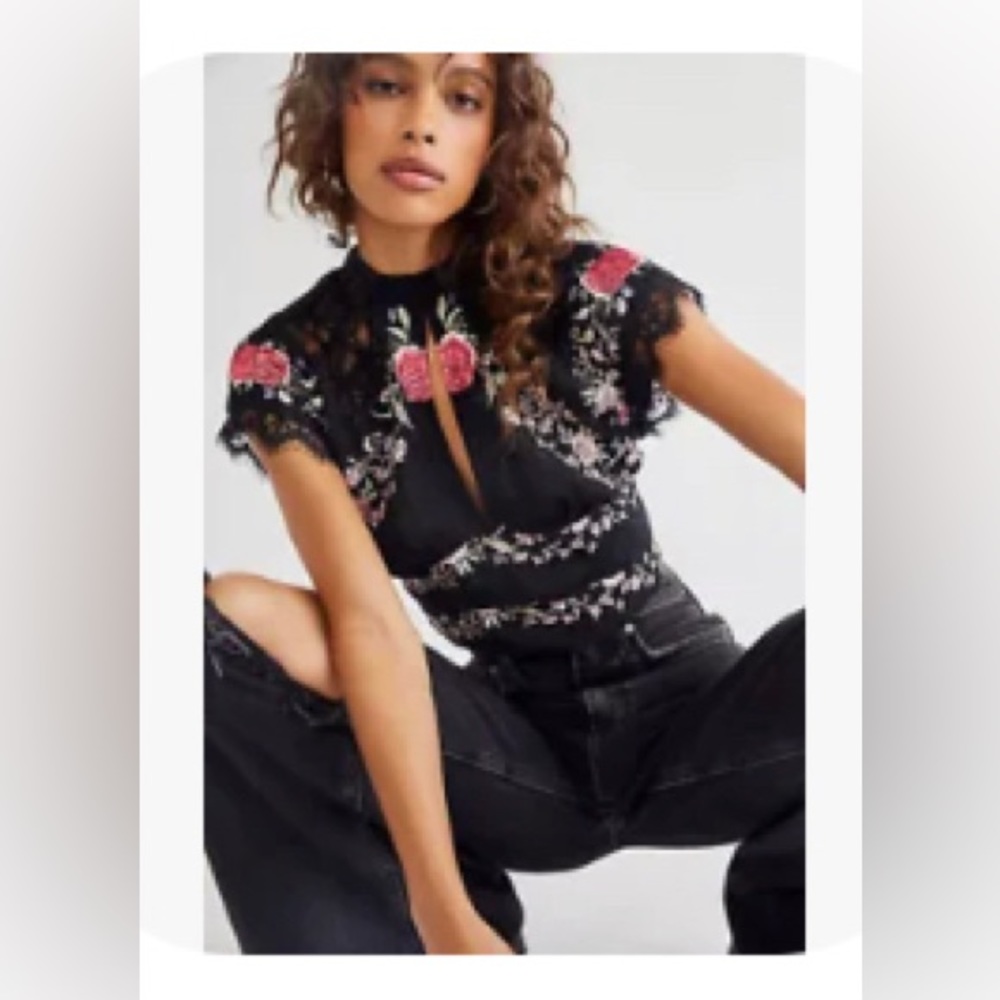 Free People Chiara embroidered lace top-NWOT size Large. Hard to find!!!